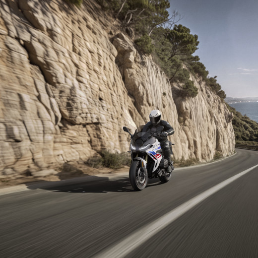 BMW R 1300 RS Nu  in onze showroom